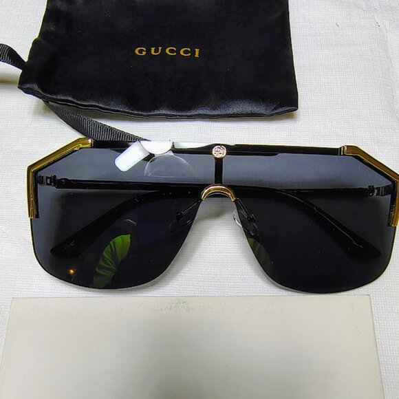 GUCCI UNISEX SUNGLASSES - made in Italy - Picture 2 of 6